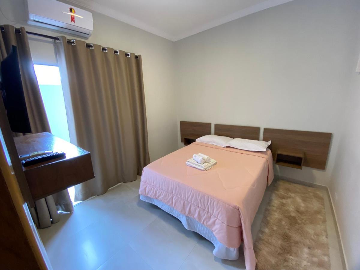 Hotel C&A Bofete Экстерьер фото
